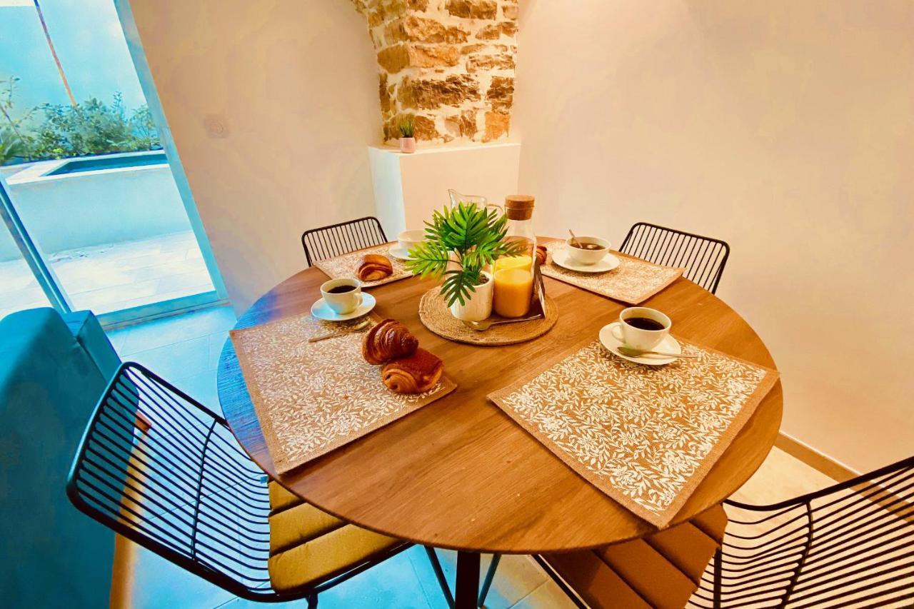 La Terra Nostra - Townhouse - Swimming Pool Βίλα Νιμ Εξωτερικό φωτογραφία