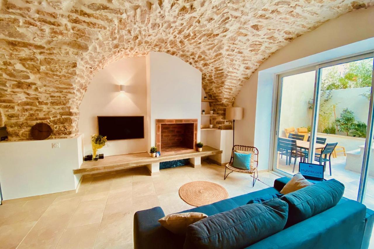 La Terra Nostra - Townhouse - Swimming Pool Βίλα Νιμ Εξωτερικό φωτογραφία